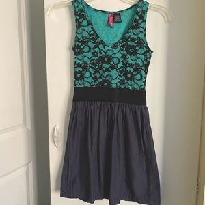 Dress with elastic waist- black lace print with mint green